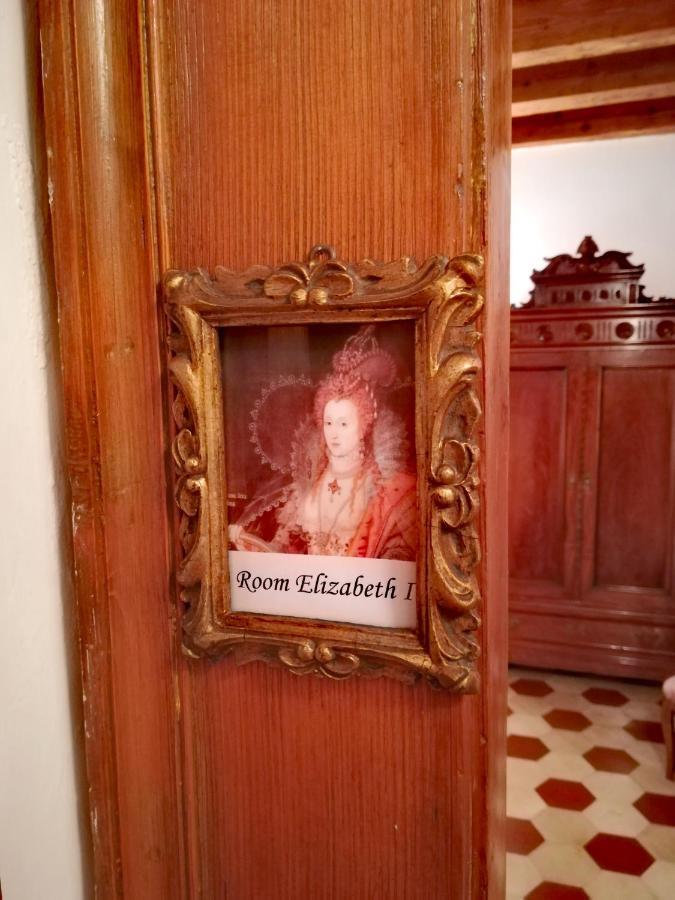 Il Rifugio Di Elizabeth Bed & Breakfast Бергамо Екстериор снимка